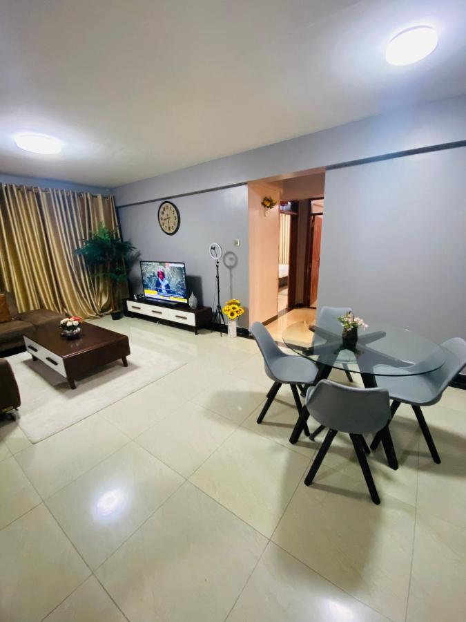 Lovely 2Bedroom Condo, Free Parking On Premises.. Nairobi Kültér fotó